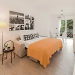 Pgs Immobiliare Srls Le Logge 1 Monolocale Ben Accessoriato A Pochi Metri Da Piazza Umberto I La Maddalena