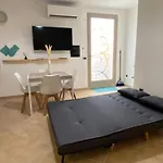 Loft Comodo Ed Elegante • Wi-Fi E Colazione
