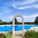 400Mt From The Sea Holiday Home + Pool