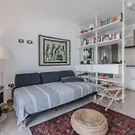 Pula Modern Apartment With Private Parking!