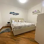 Scirocco Apartment