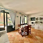 Jennas-Libeccio Apartment