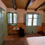 Graziosa Stanza Campidanese Su Segundu