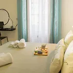 Felacri Holiday Home