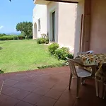 Porto Cervo Localita Cala Del Faro. Affitto Bilocale Con Portico E Giardino.