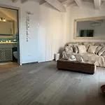 Chia Villa Violet