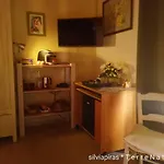B&B Fiadora Artist House