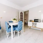 Artemisia House Vastema