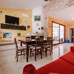 Villa Hollywood Con Piscina