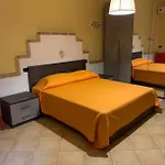 Casa Vacanze Per Sette Persone 8 Km Dal Mare.