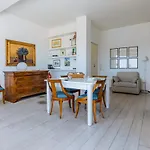 Cagliari - Modern Apartment With Terrace!