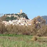 Villetta Con Giardino E Posto Auto