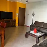 Streethouse