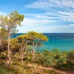 Fantastico Baia De Bahas Residence Sea View Two Bedroom Sleeps Six Num0894