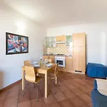 Relaxing Cristal Bedroom Apartment Sleeps 5 Num1500