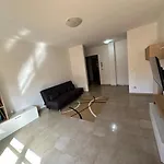 House Riky