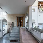 Cagliari Flat: Near The Station With Balcony!