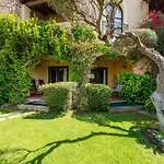 Villa 2000 - Rokkaria