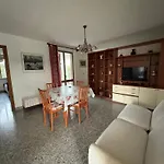 Pm Via Delle Mimose Guest House