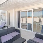 Modern Apartment With Swimming Pool And Parking!