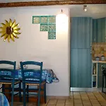 La Casa Di Giacomo E Graziella Villaggio Tamerici