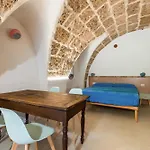 Carlotta Apartment
