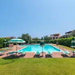 Il Borgo Vip D2 700 Mt From The Beach - Happy Rentals