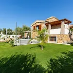 Domus Villa Lory Castiadas Cala Sinzias Beach With Swimming Pool