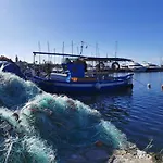 Darrere Del Port