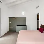 Double D House
