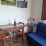 Agriturismo Gli Olivastri Appartamento Raggio Di Sole , Con Piscina E Vista Mare ,Climatizzatore,Wifi