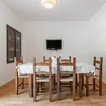 Villa Lore