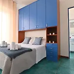 Izzhome Holiday Terrace