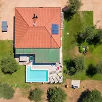 Villa Olivetta Con Piscina