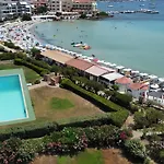 Beach House Rebe