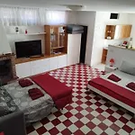 Taverna A 100 Mt Dal Mare