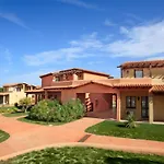 Apartments With Shared Pool, Vignola Mare Aglientu