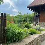 Садиба Остра