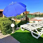 Herrliche Villa Mit Terrasse Und Garten Mit Meerblick