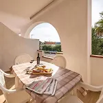 Elegant Apartment With Terrace At Cala Liberotto