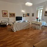 Greta House San Benedetto