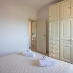 Lovely Sea View Apartment With Parking And Pool!