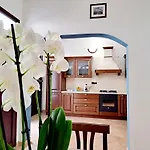 Anninnia Guest House B&B - Ghiiarza