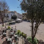 Ad Un Passo Dal Molo