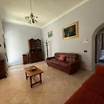 Pm 12 Via Umberto Primo Guest House