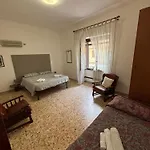 Pm 41 Via Ennio Porrino Guest House