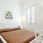 Lena'S Rooms