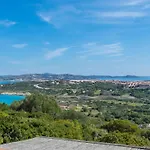Villa Immersa Nel Verde Con Meravigliosa Vista Mare