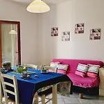 Le Residenze Con Piscina Nausicaa E Borgo Dei Mirti