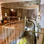 Sardinian Gallery Fonte